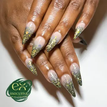 Executive nail gallery image 20